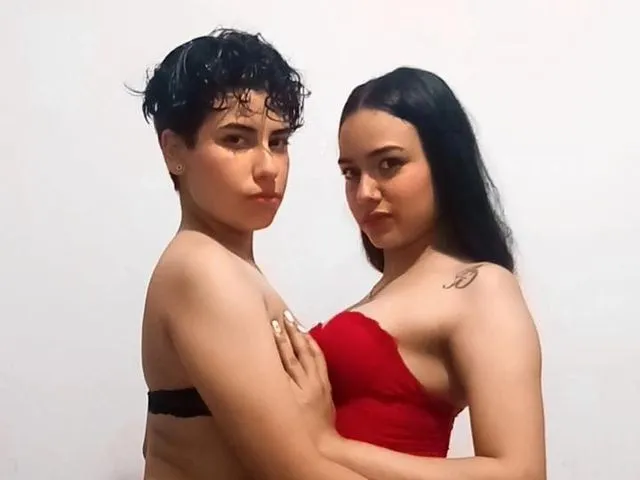 Sexcam von Leslie + Latana