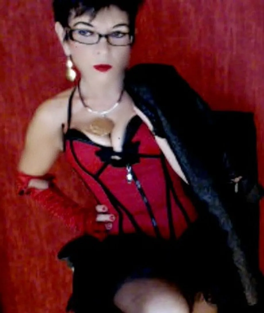 MadameGina